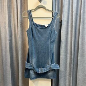 Trendy Blue Denim Dress with Belt